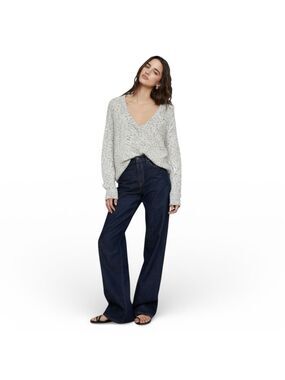 Banana Republic Speckled Chunky Knit V-Neck Sweater Gray Black Size Medium